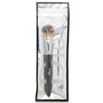 Christian Dior Dior Backstage Light Coverage Fluid Foundation Brush 11